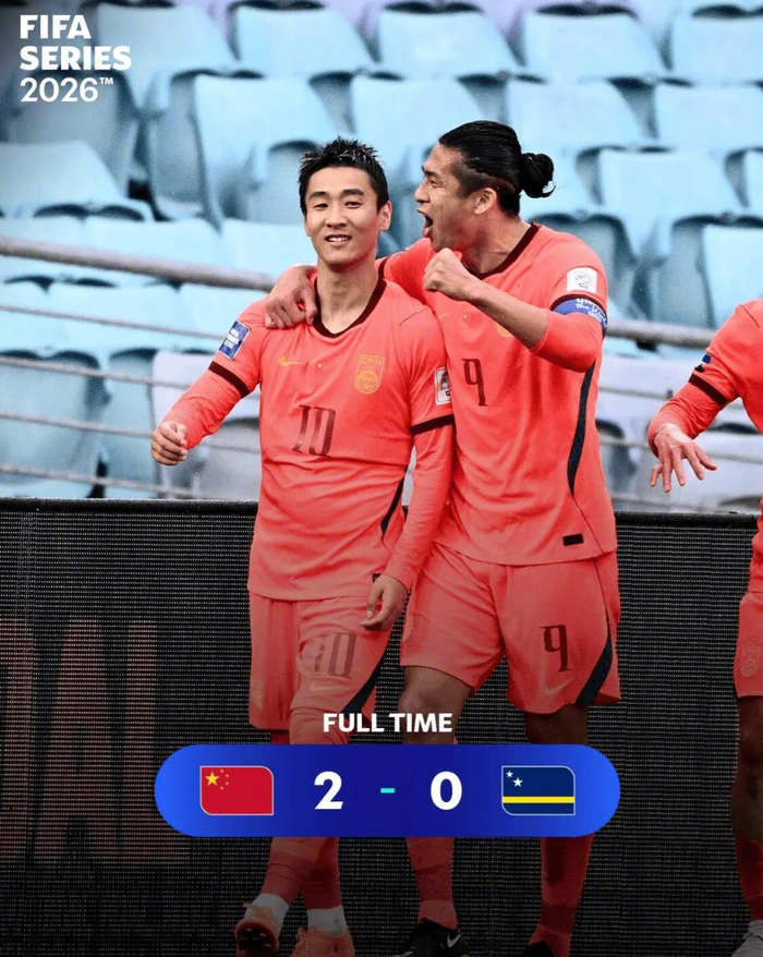 国足爆冷2-0库拉索 张玉宁韦世豪联手建功