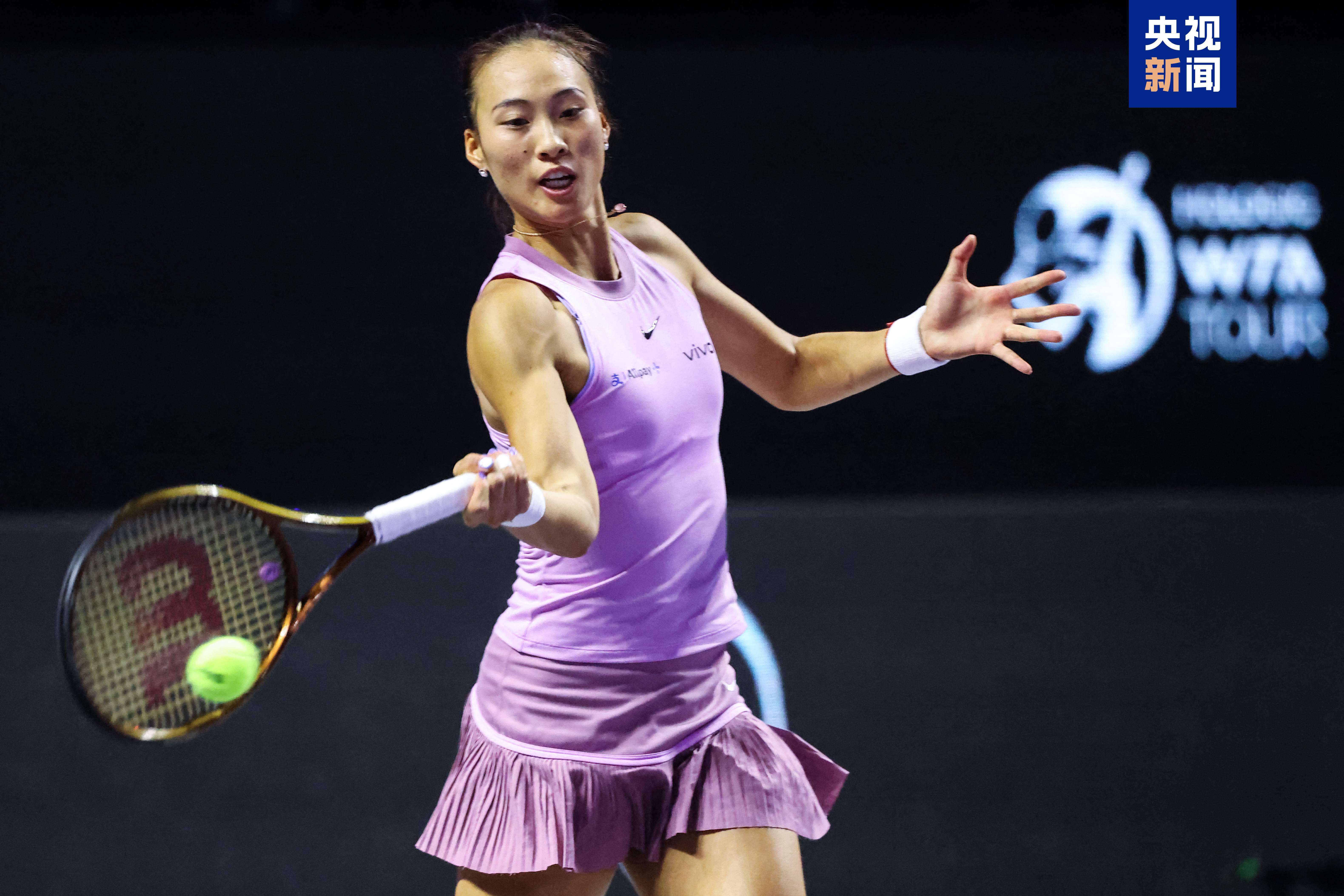 郑钦文首度闯进WTA年终总决赛决赛，成为中国历