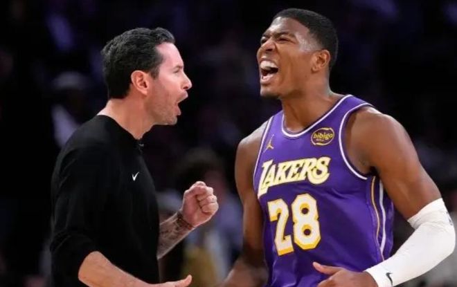 湖人全员爆发狂轰131分 大胜爵士为季后赛预热