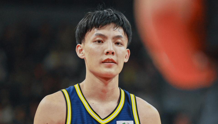 广东主场19分领先遭逆转 徐杰低迷成崩盘关键